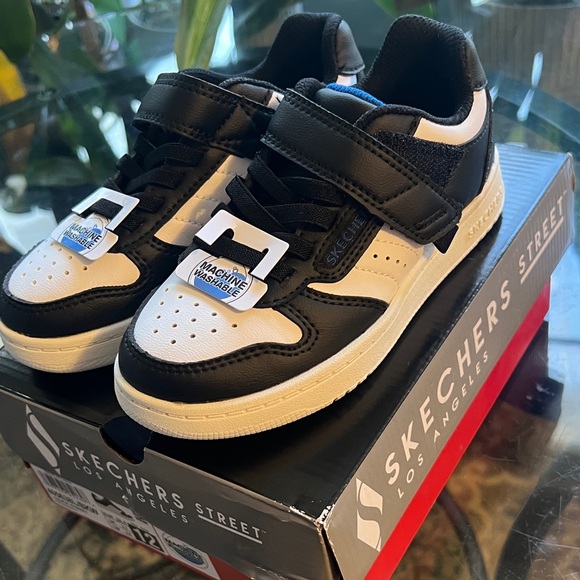 Skechers Other - Skechers quick street Kids easy on Black and White Sneakers
